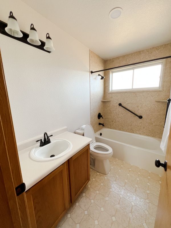 Top Bathroom Remodeling Companies in Antioch, IL